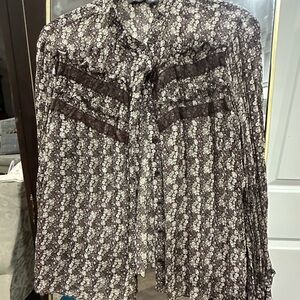 Apt 9…Floral Lace Women's Top - Brown and White